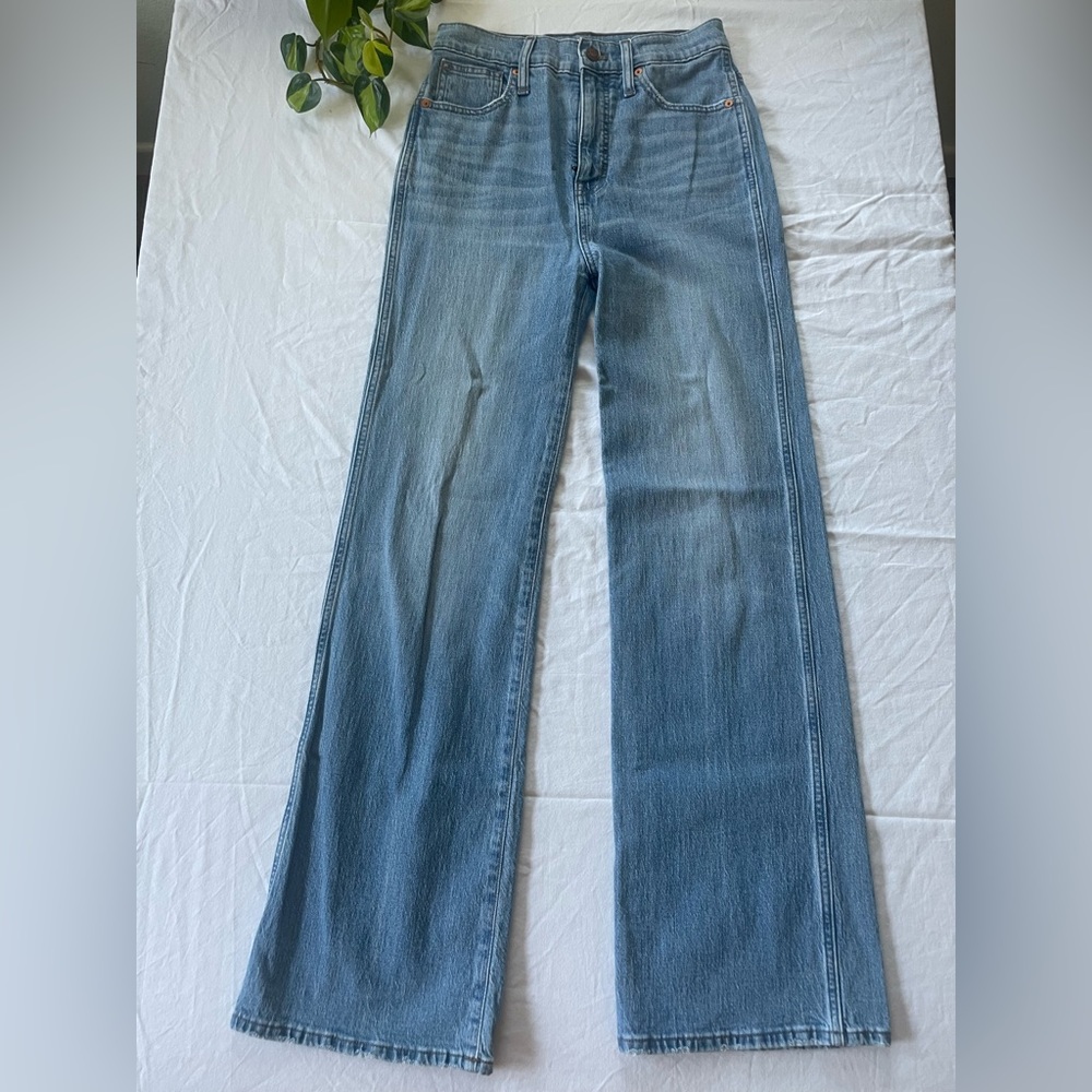 Madewell 11’ High-Rise Flare Jean